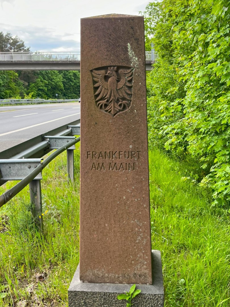 Frankfurter Grenzstein 1